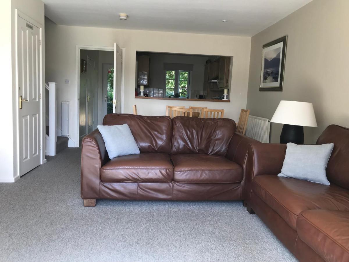 Liming Lodge - Lakeside Home In The Cotswolds 南塞尔尼 外观 照片